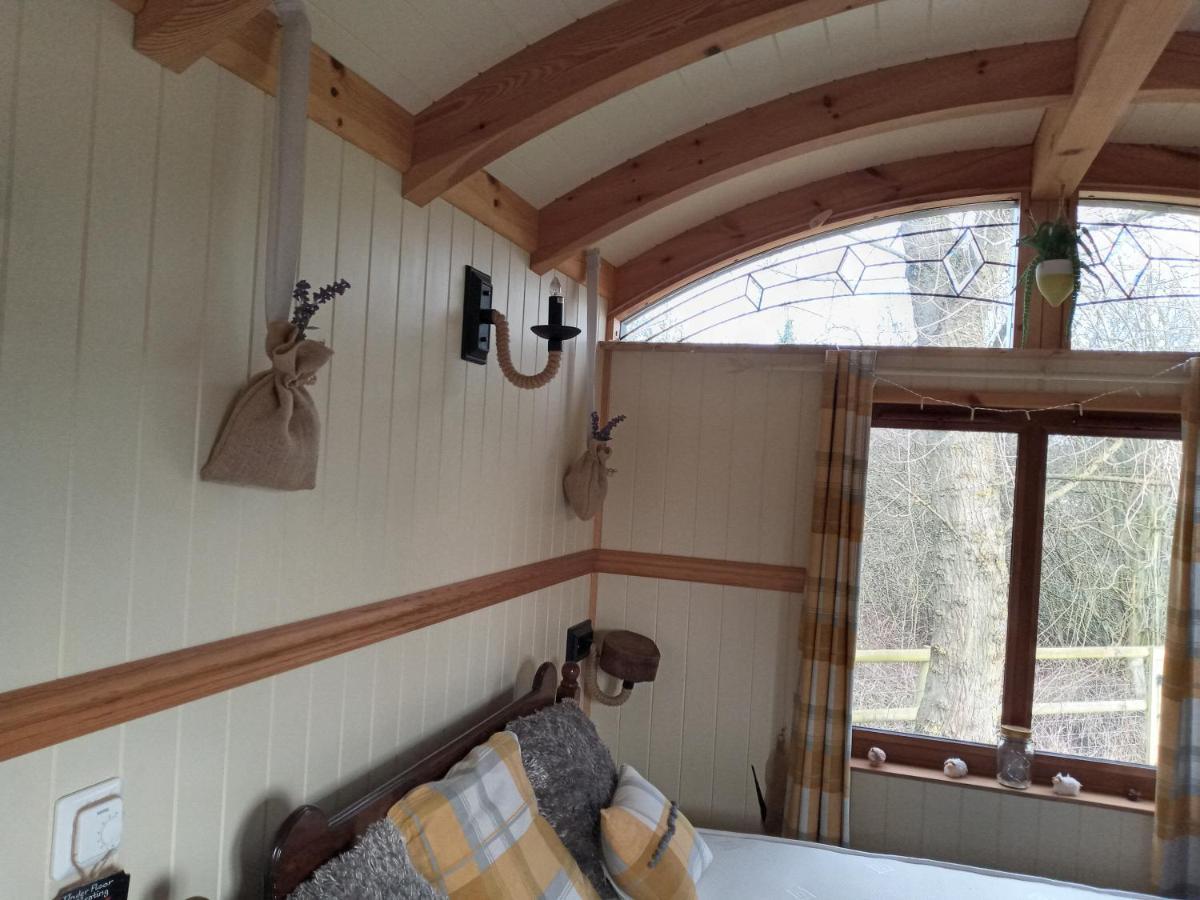 Glamping Malvern Shepherd Hut Exterior photo